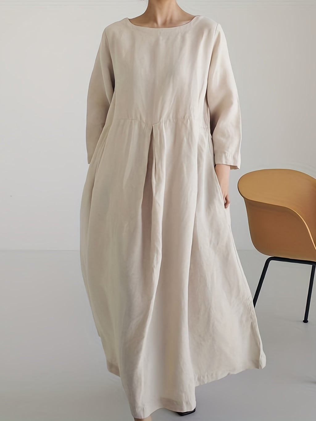 Chic Solid Maxi Dress with Pleated Hem - Flattering 3/4 Sleeves & Loose Fit - Perfect for Spring & Fall - Womens Casual Crew Neck Dress