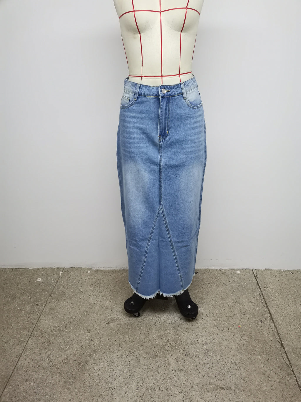 Raw Hem Slash Pocket Maxi Denim Skirt, Plain Washed Blue Whiskering Denim Skirt, Women's Denim Jeans & Clothing