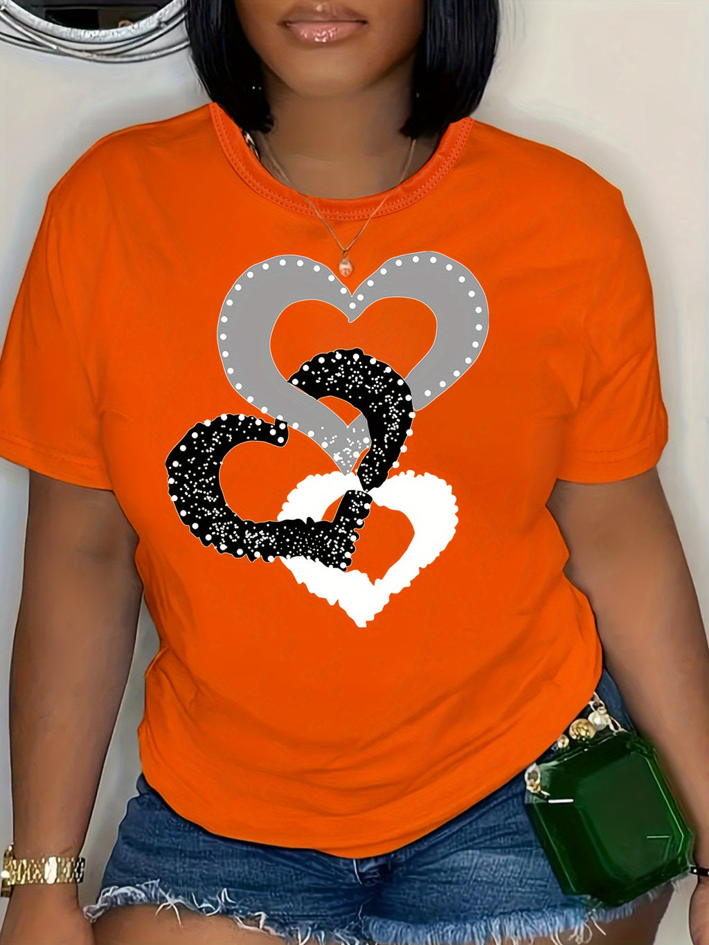 Plus Size Heart Print T-Shirt, Casual Crew Neck Short Sleeve T-Shirt, Women's Plus Size Clothing