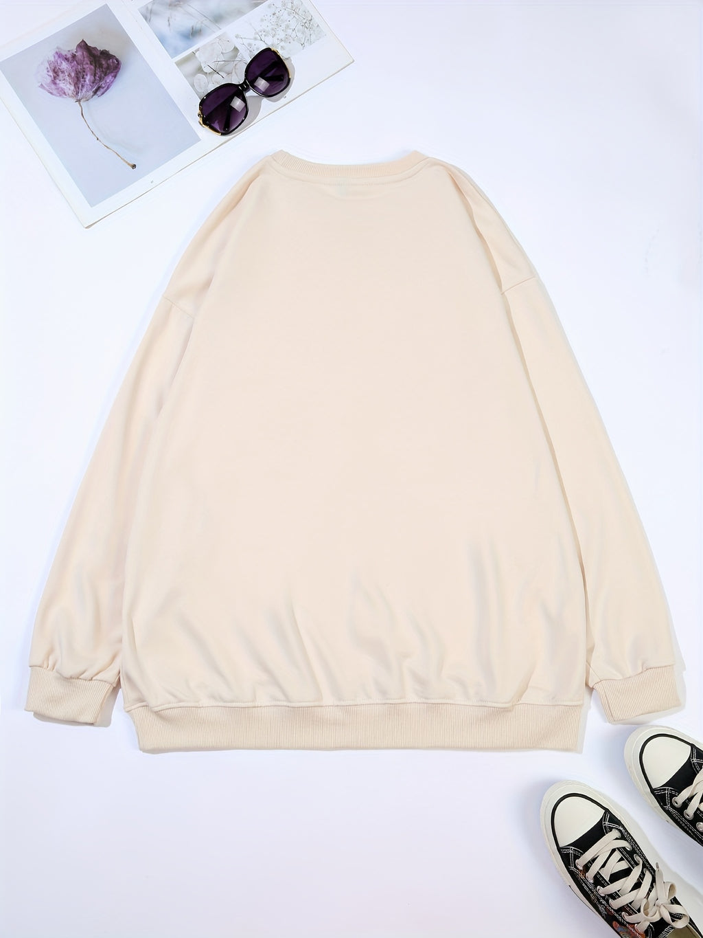 Stylish Plus Size Letter Print Crew Neck Pullover Sweatshirt - Women's Plus Size Clothing for Fall & Winter - Soft, Casual, Long Sleeve, Comfortable, and Cozy Fleece Sweatshirt for Curvy Women