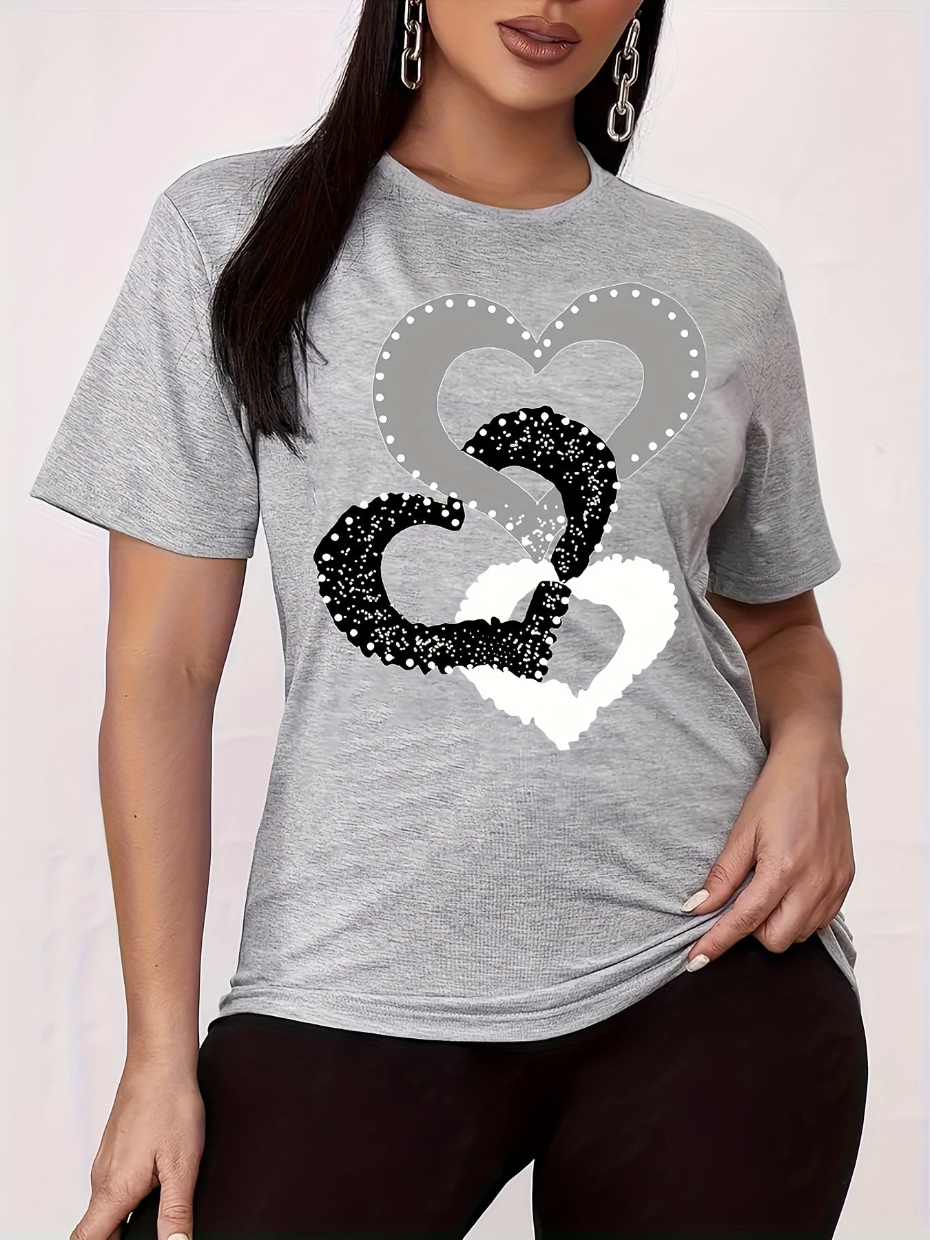 Plus Size Heart Print T-Shirt, Casual Crew Neck Short Sleeve T-Shirt, Women's Plus Size Clothing