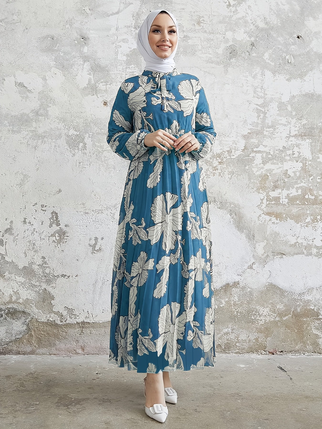 [Popular Choice] Elegant Pleated Maxi Dress with Floral Print - Casual Long Sleeve, Crew Neck, Machine Washable - Polyester & Spandex Blend, Middle Eastern Muslim Print