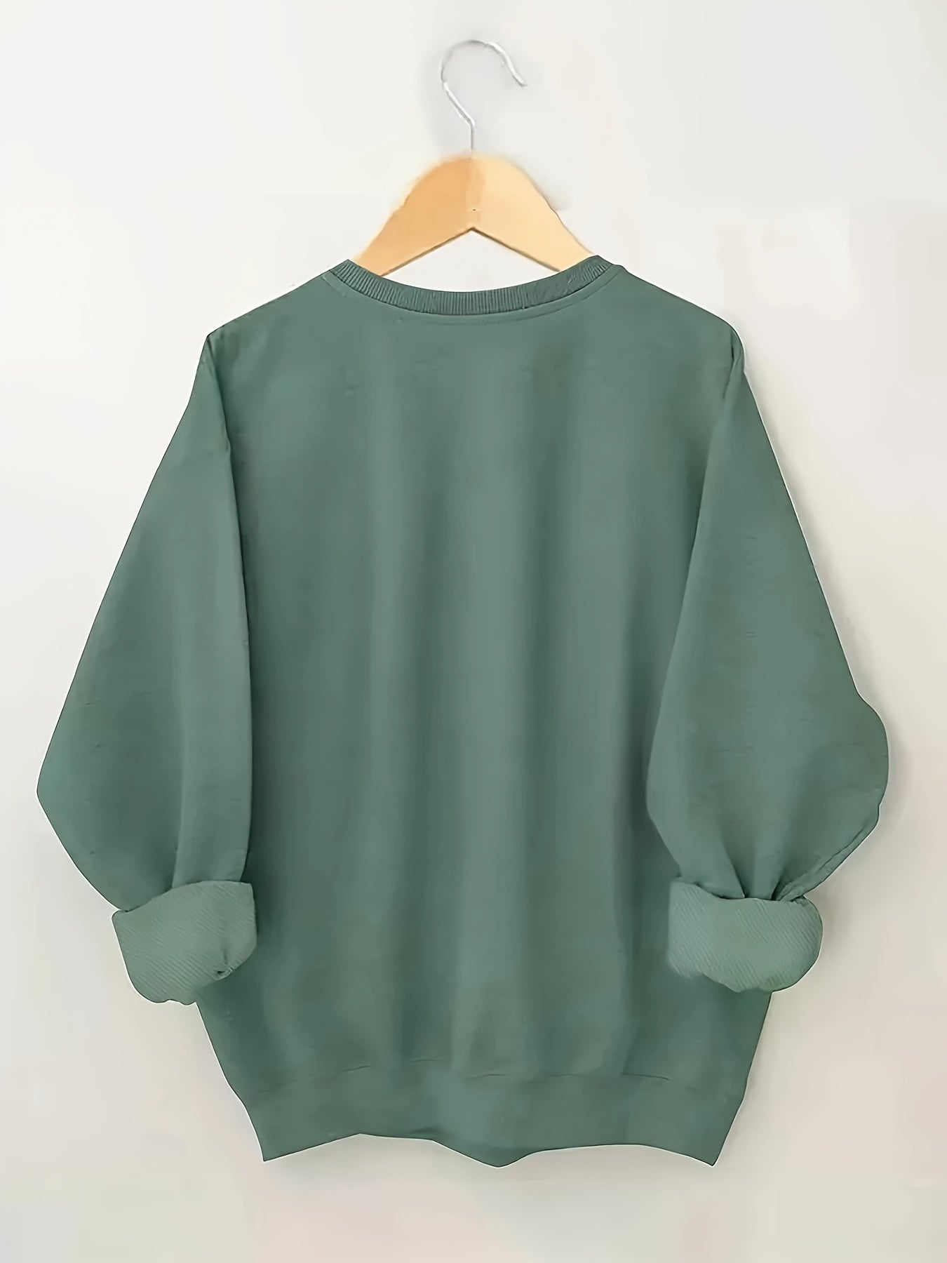 Cozy Plus Size Letter Print Crew Neck Pullover Sweatshirt - Women's Plus Size Clothing for Fall & Winter - Soft, Long Sleeve, Casual, Comfortable, and Stylish