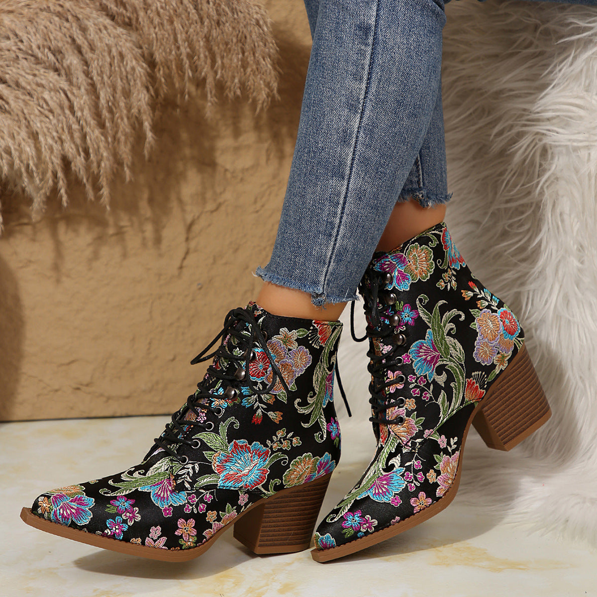 Women'S Chunky Heel Lace-Up Boots - Pointed Toe, PU Synthetic Cover for Parties, Formal & Casual Attire - Non-Slip Cushioned Insole - Winter Booties in Pink (European/American Style), Elegant Bootie For Women,
