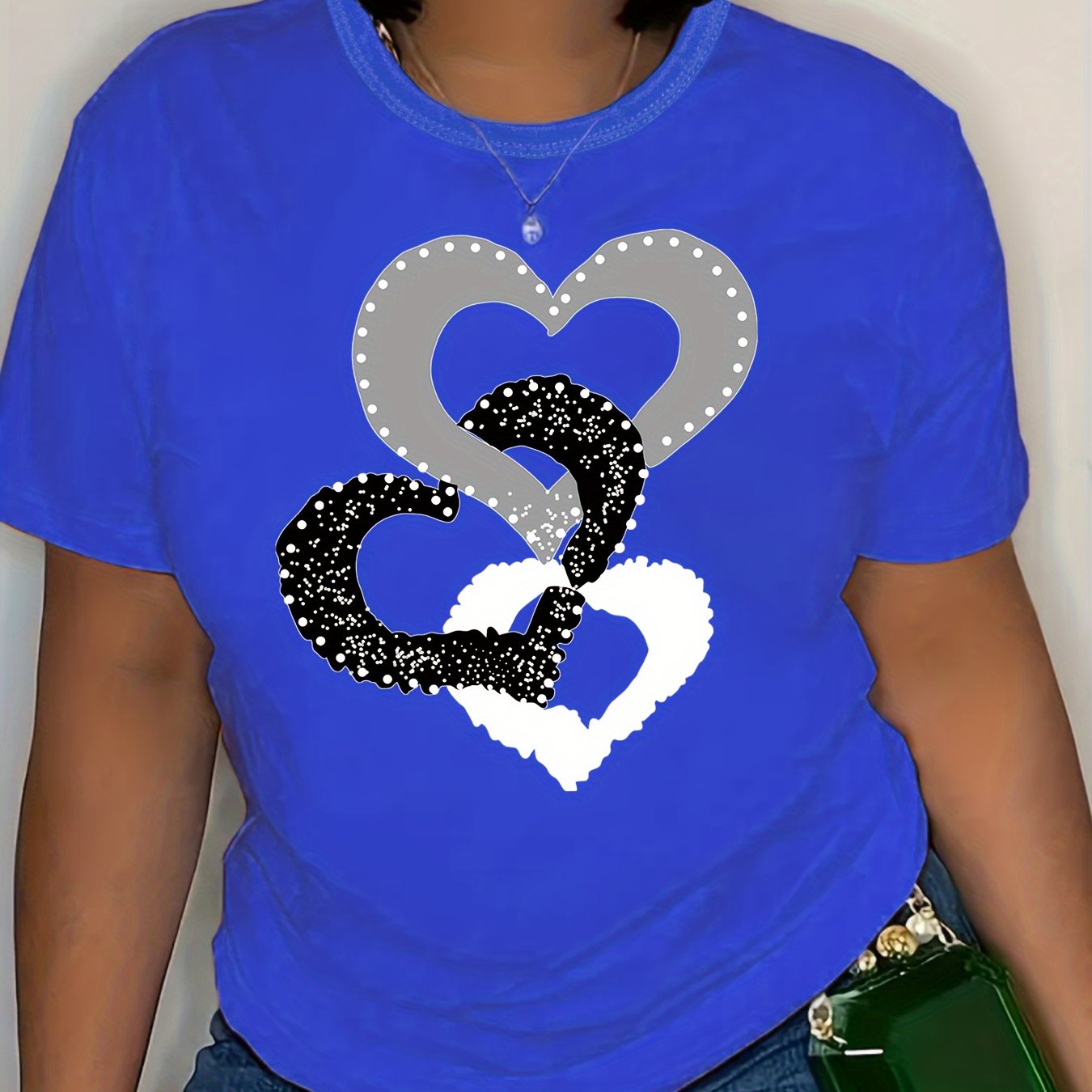 Plus Size Heart Print T-Shirt, Casual Crew Neck Short Sleeve T-Shirt, Women's Plus Size Clothing