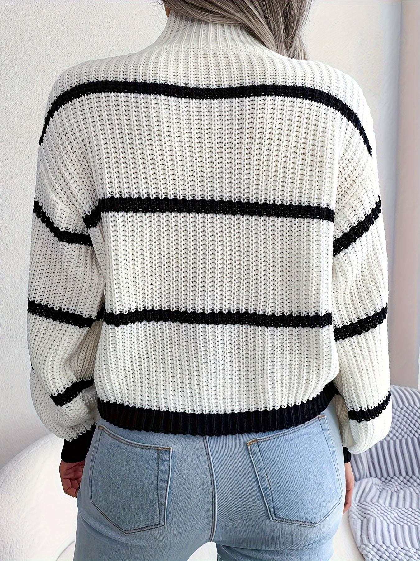 Plus Size Color Block Knitted Sweater, Casual Stylish Mock Neck Long Sleeve Sweater For Fall & Winter, Women's Plus Size Clothing