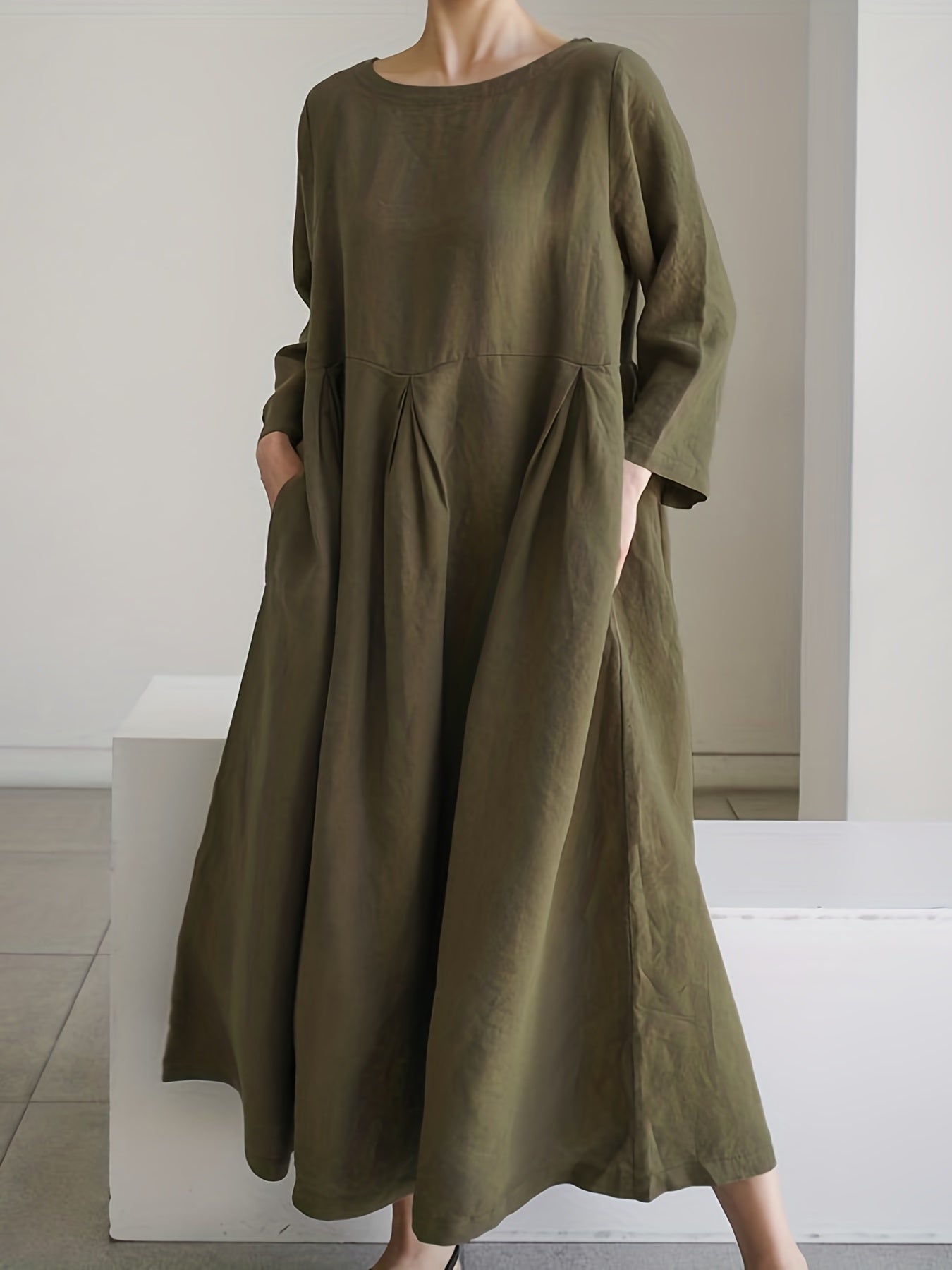 Chic Solid Maxi Dress with Pleated Hem - Flattering 3/4 Sleeves & Loose Fit - Perfect for Spring & Fall - Womens Casual Crew Neck Dress