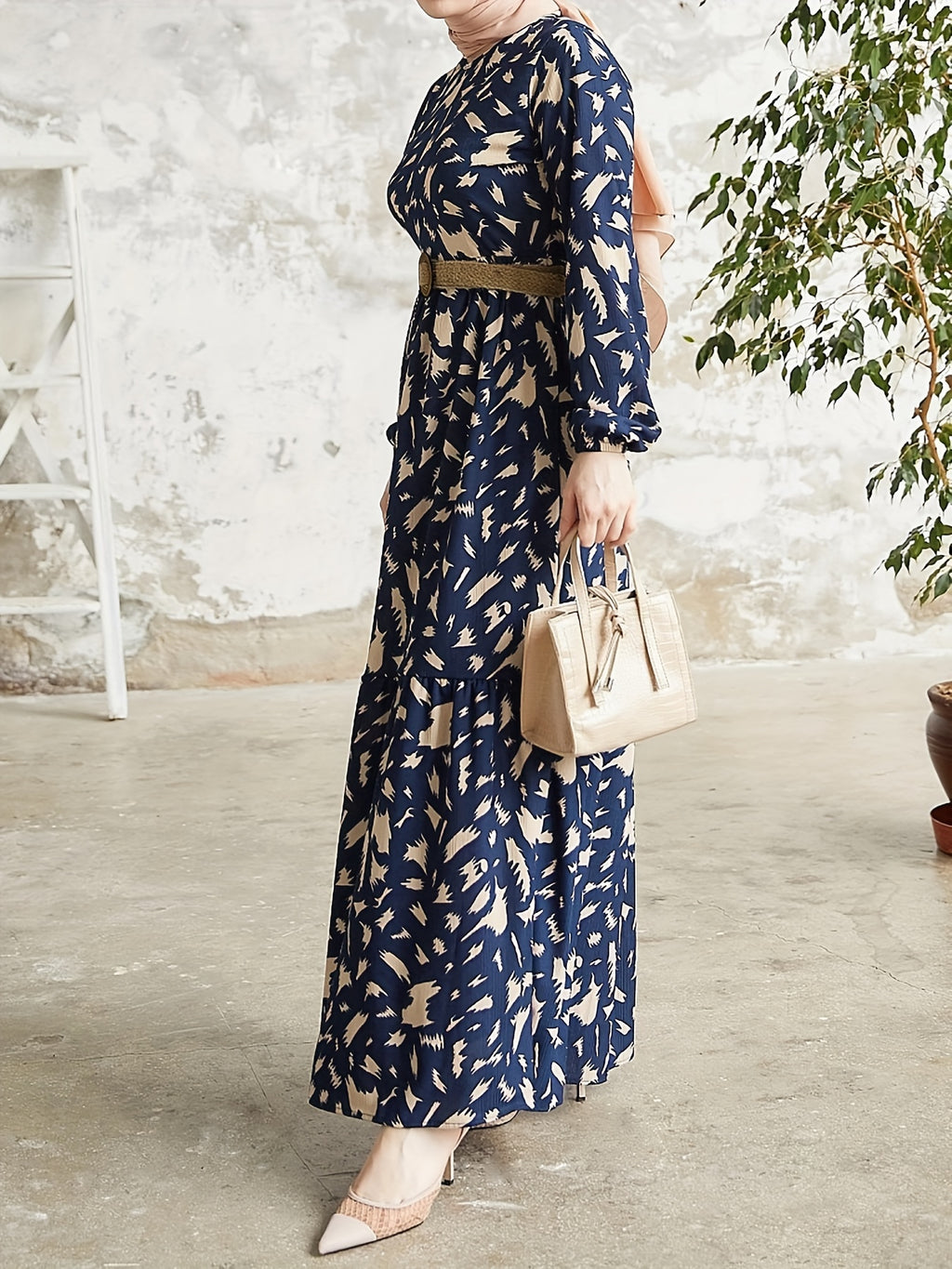 Vibrant Color Block Maxi Dress - Elastic Polyester Crew Neck Modest Dress with Belt, Machine Washable, Random Print, Woven Fabric, Perfect for Spring & Fall, Middle East Style Womens Clothing