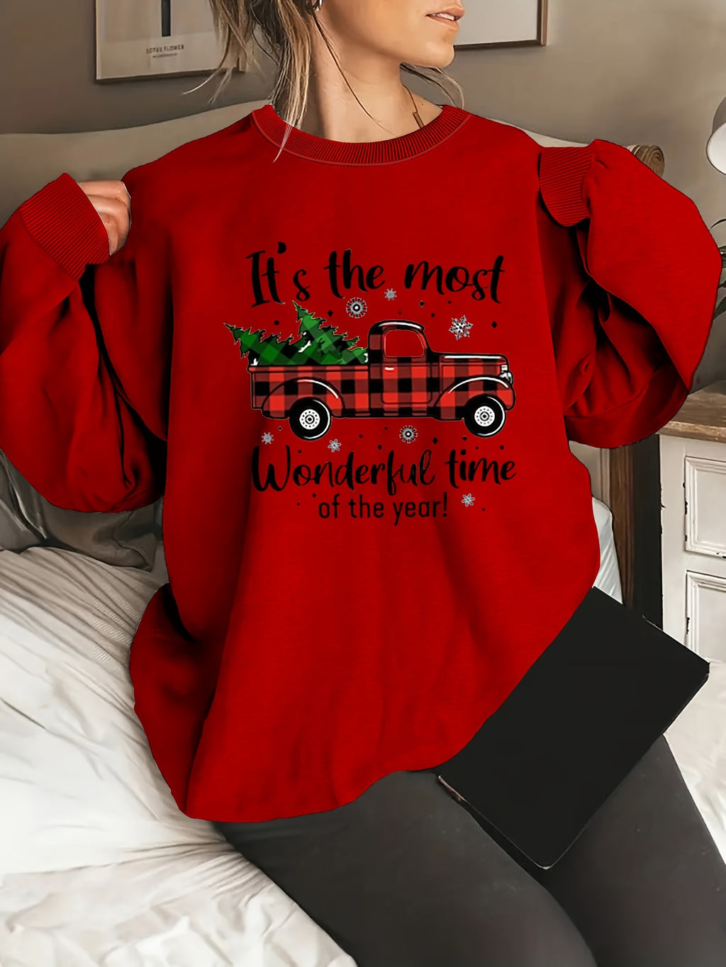 Plus Size Christmas Theme Print Pullover Sweatshirt, Casual Long Sleeve Crew Neck Sweatshirt For Fall & Spring, Women's Plus Size Clothing