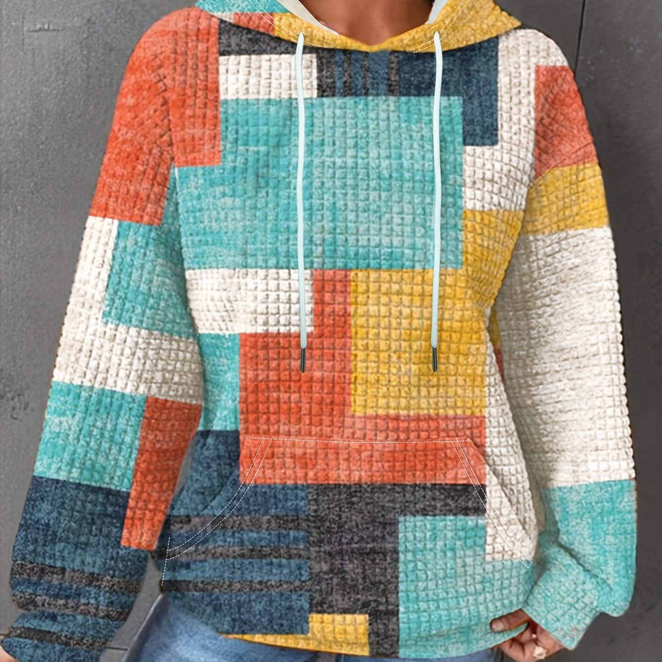 Plus Size Geo Print Hoodie - Stylish Casual Wear with Kangaroo Pocket, Drawstring, Long Sleeve, and Hooded Design - Soft, Cozy, and Versatile Women's Plus Size Clothing for Everyday Wear