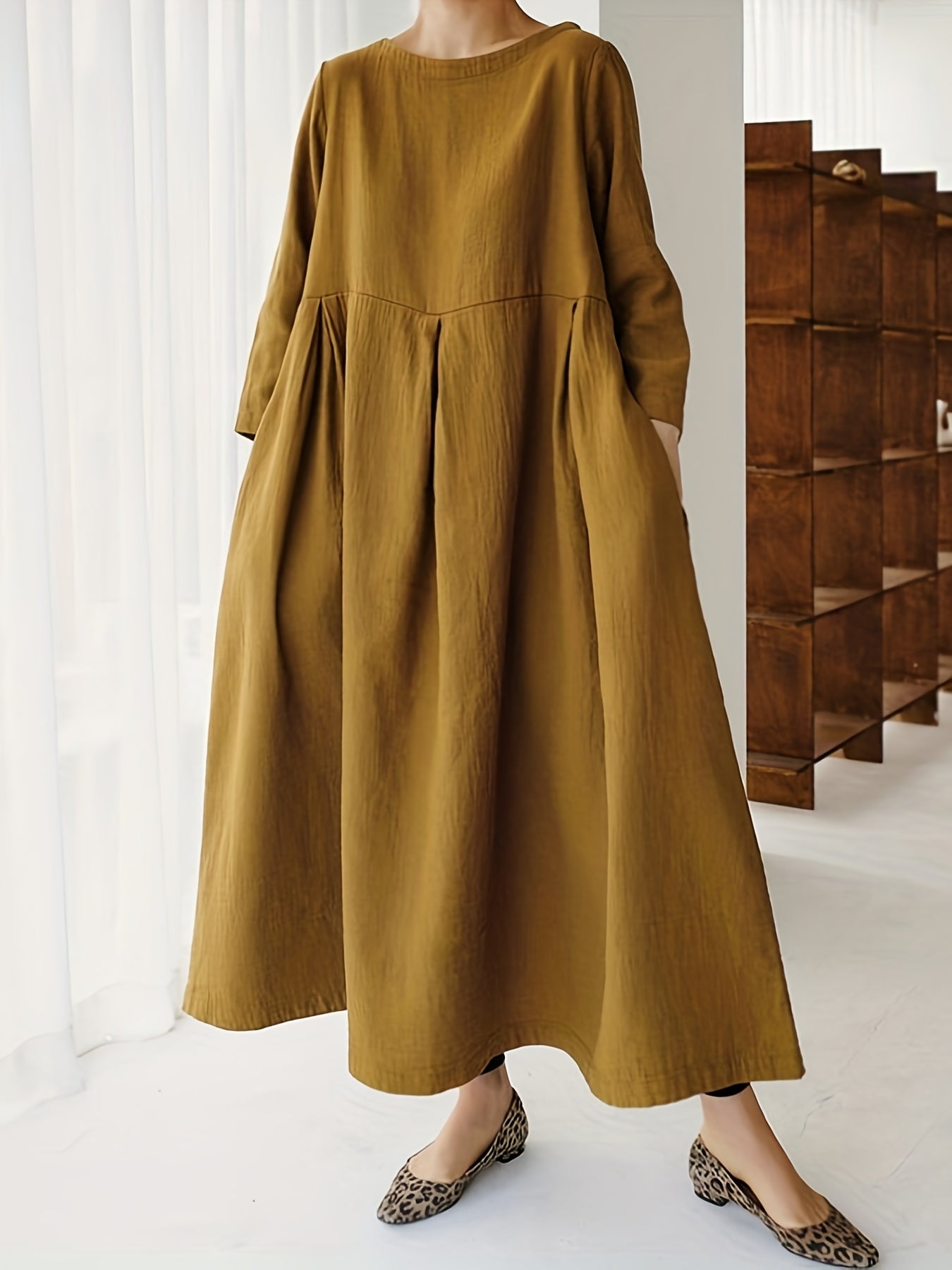 Chic Solid Maxi Dress with Pleated Hem - Flattering 3/4 Sleeves & Loose Fit - Perfect for Spring & Fall - Womens Casual Crew Neck Dress