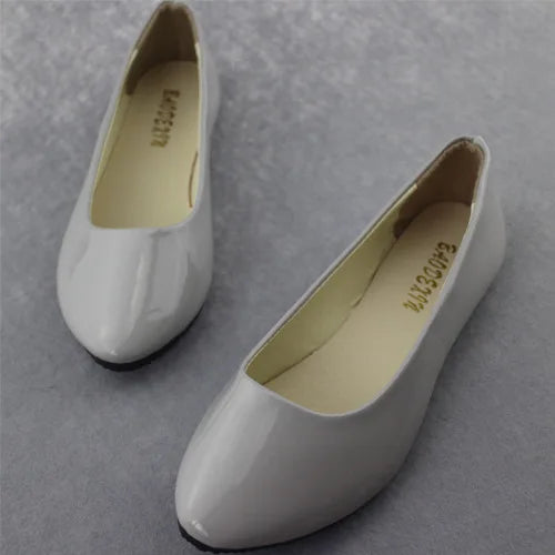 Women's Fashion Patent Leather Smooth Glossy Casual Shoes Pointed Solid Colour Retro Women Walking Shoes Anti-slip Ladies Shoes