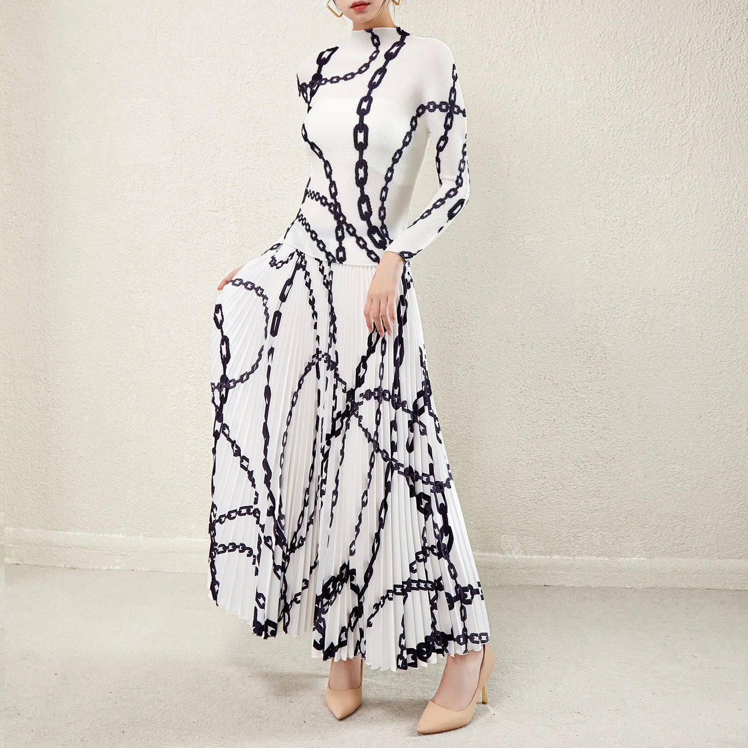 The Latest 2025 Pleated Printed Design Women's 2-piece Set