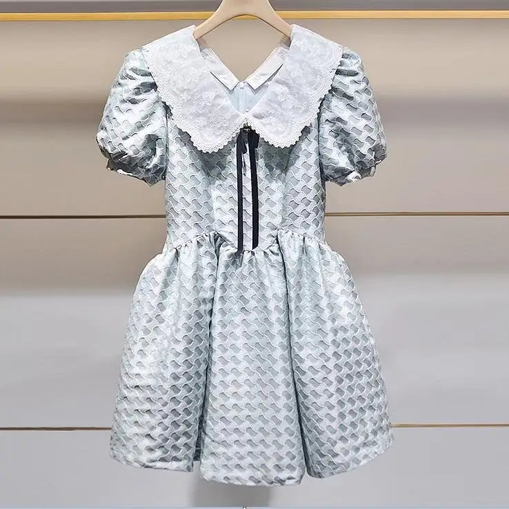 Fashion Front Tie White O-Neck Detachable Embroidery Flower Fake Collar