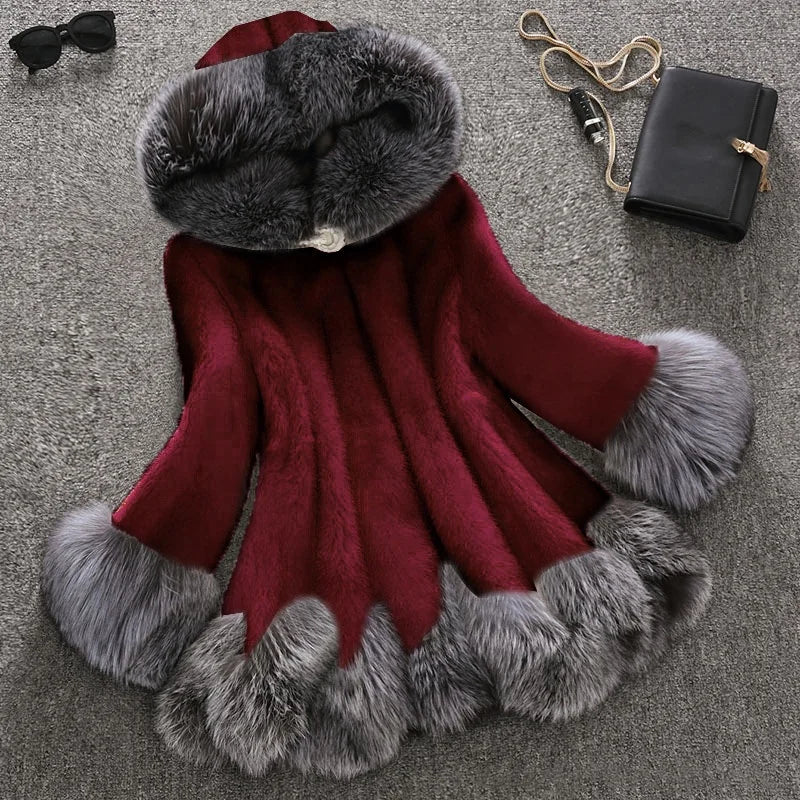 Factory Wholesale 2022 Fashion Casual Long Sleeve Faux Fur Warm Women Coats Winter Autumn Turndown Collar Plus Size Women Coat