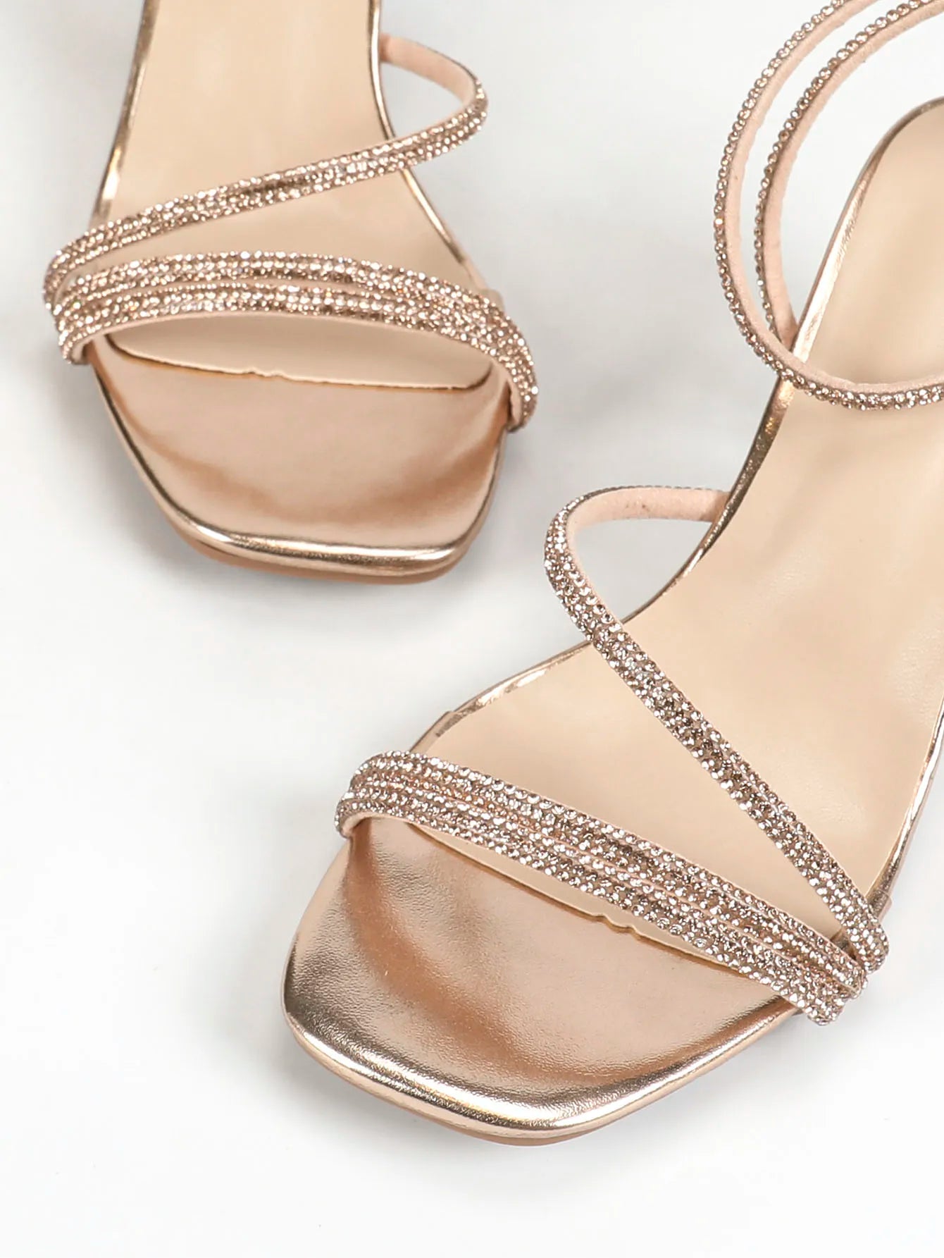 2025 Summer Fashion champagne Diamond Buckle Crystal Heel Thick Heel Sandals Women's Party Sandals