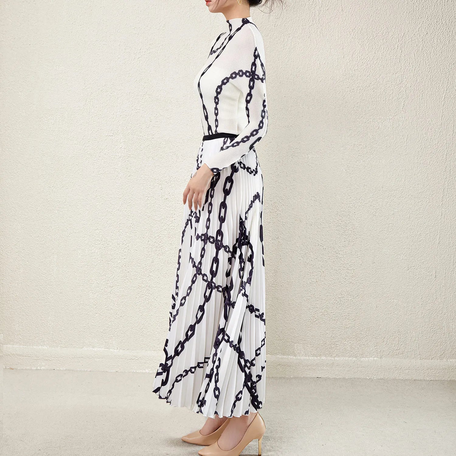 The Latest 2025 Pleated Printed Design Women's 2-piece Set