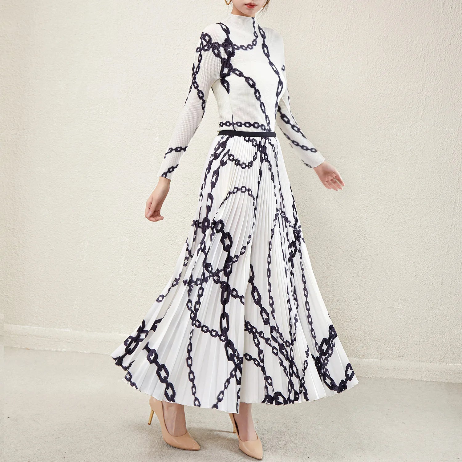 The Latest 2025 Pleated Printed Design Women's 2-piece Set