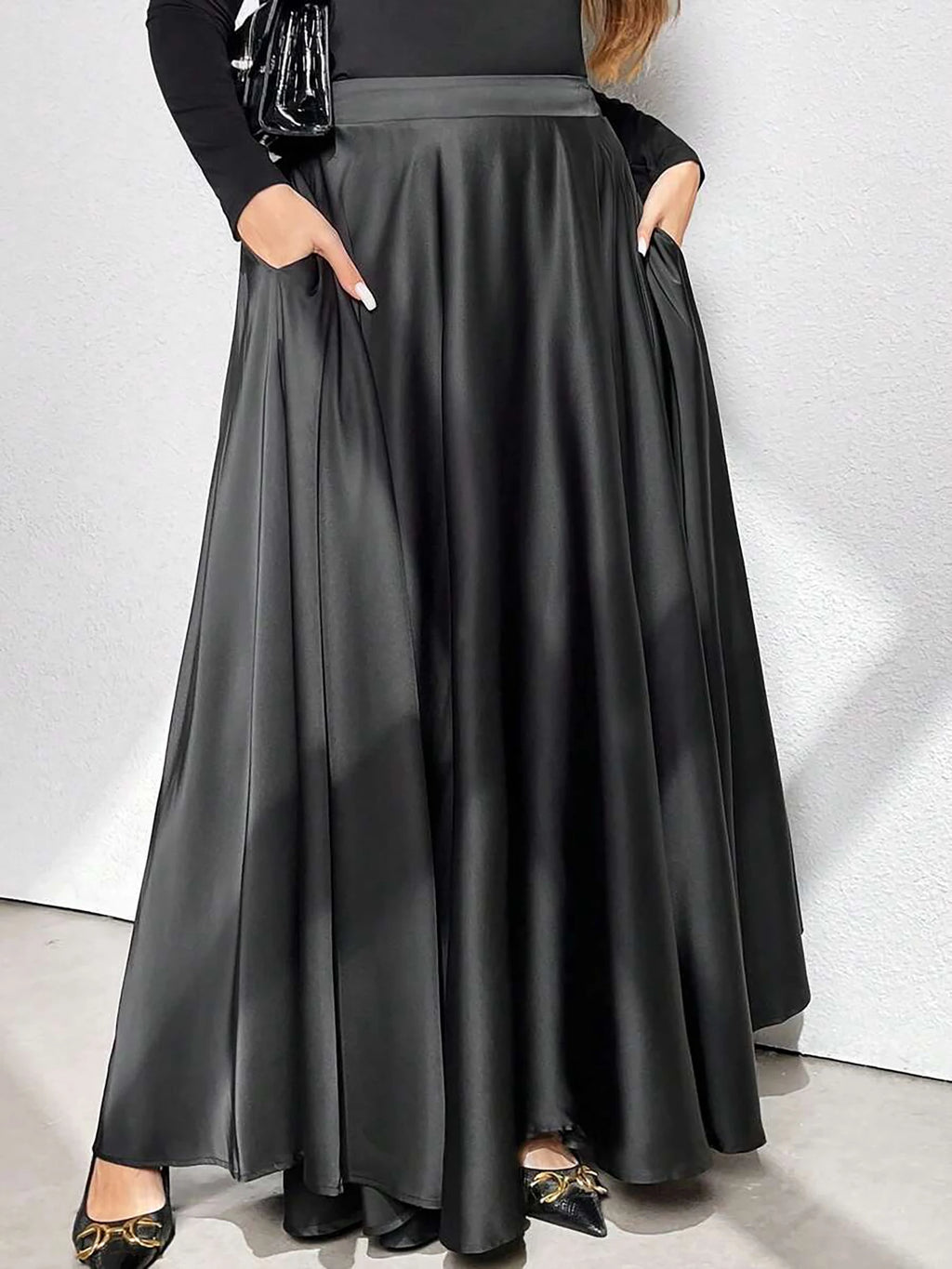 Plus-Size Women's Elegant Solid Color Flared Skirt, Elastic Waist at the Back, with Pockets, Suitable for All Seasons