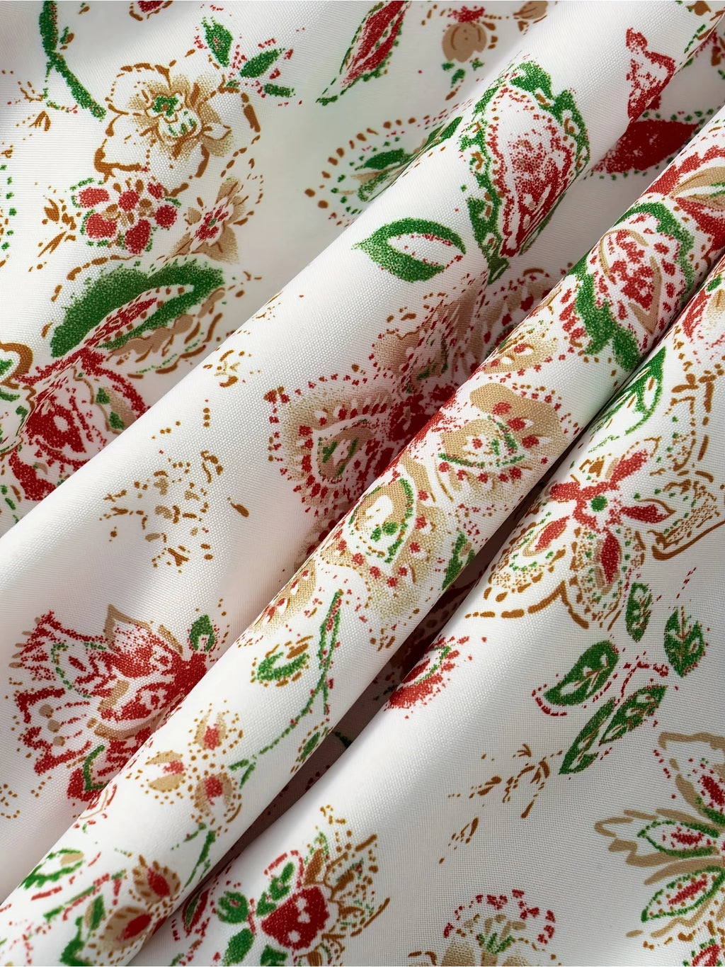 Printed Design Red & White Ditsy Floral Print All-Season Women's Maxi Skirt, Boho Elastic Waist Flowy Half Skirt