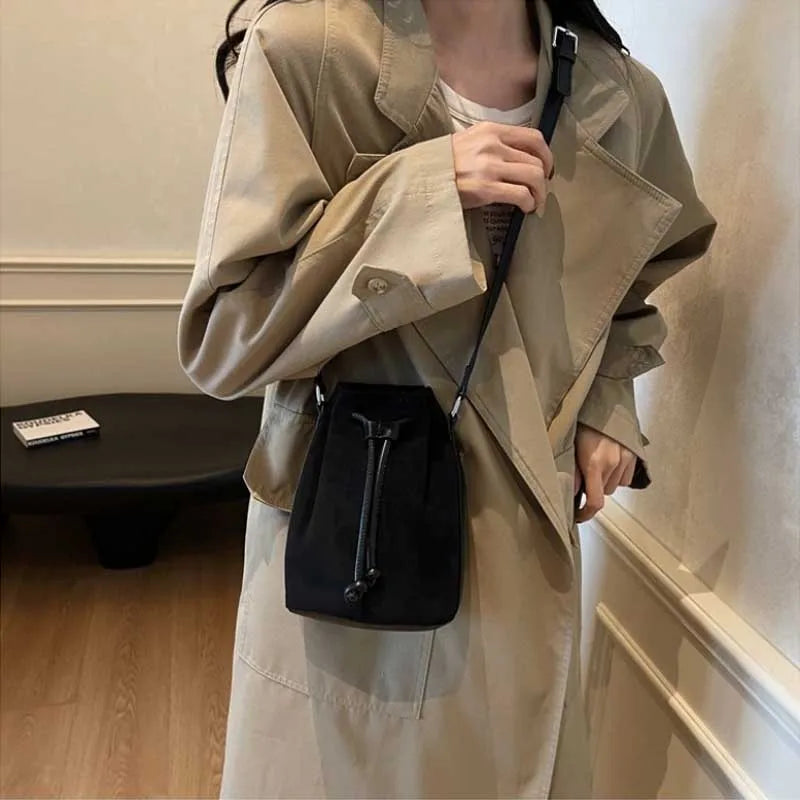 1pcs Women's Shoulder Bag Women's Crossbody Bag Mobile Phone Bag Drawstring Small Shoulder Bags Stylish Shoulder Bags Purse