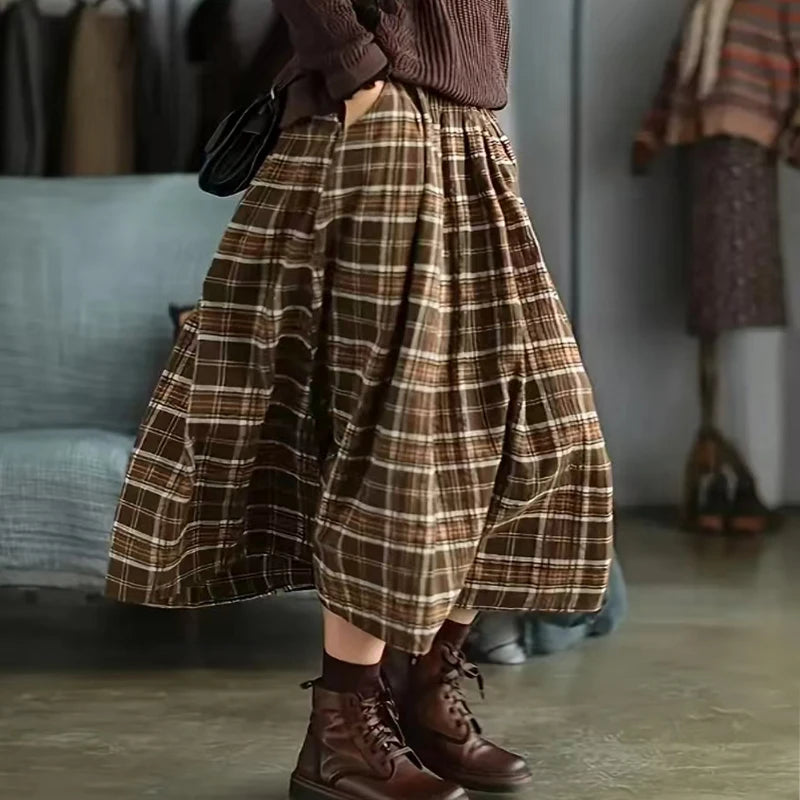Plus-Size Elegant Skirt with Pockets, Elastic Waist, Artistic Retro Brushed Cotton Plaid A-Line Skirt
