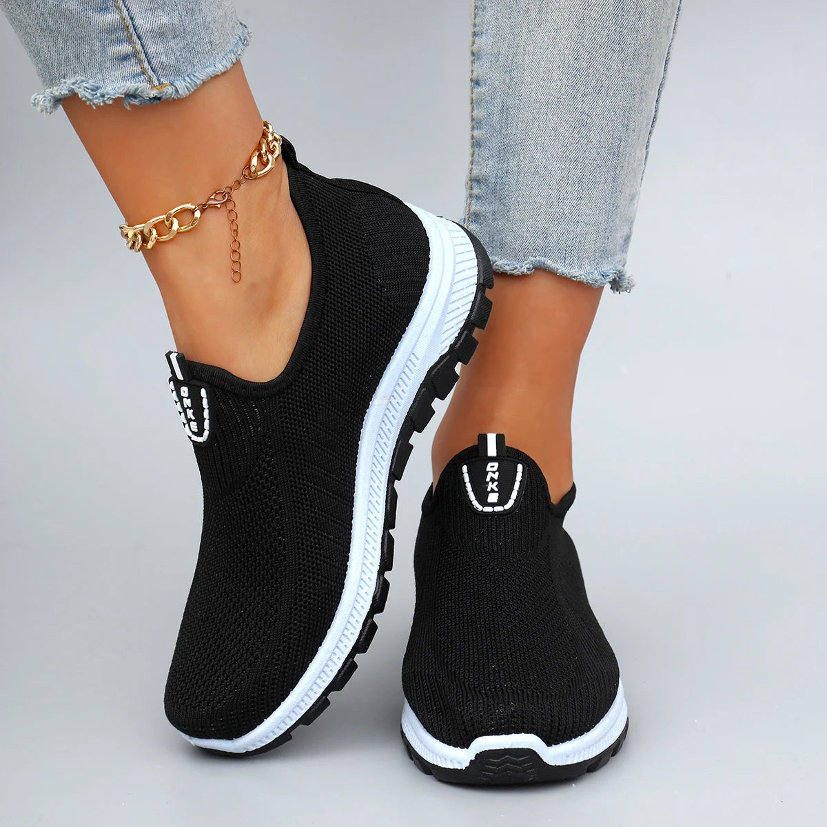 Spring Women's Comfortable, Breathable, Lightweight and Wear-Resistant Casual Shoes with Soft Soles for Lazy People to Step on