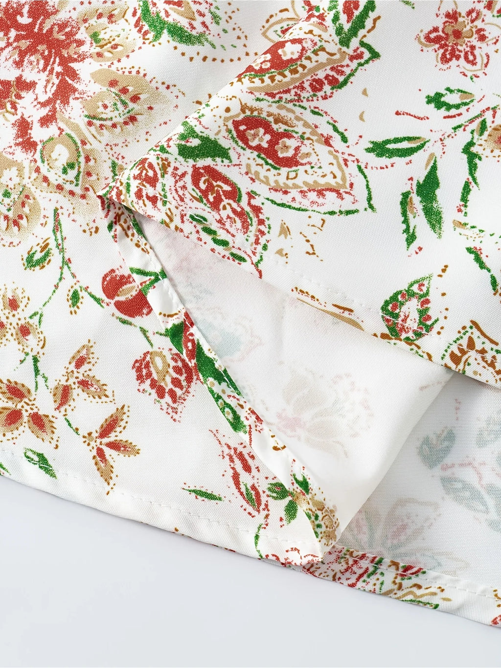Printed Design Red & White Ditsy Floral Print All-Season Women's Maxi Skirt, Boho Elastic Waist Flowy Half Skirt