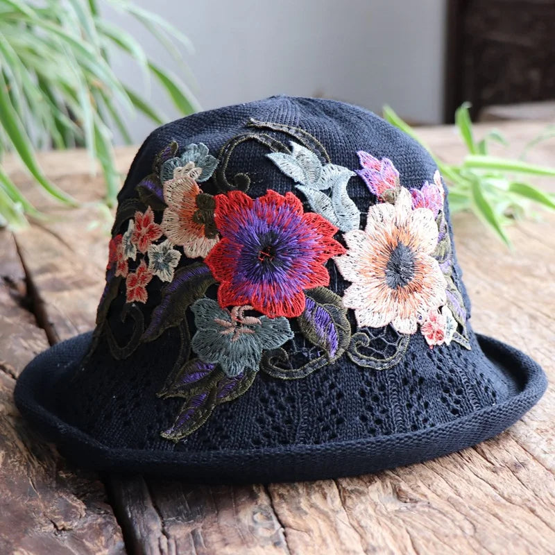 2025 New Women's Hats Ethnic Style Embroidered Floral Sun Hat Tourist Beach Fisherman Bucket Red Beige Spring Wedding Caps