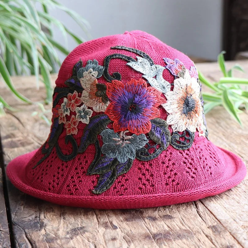 2025 New Women's Hats Ethnic Style Embroidered Floral Sun Hat Tourist Beach Fisherman Bucket Red Beige Spring Wedding Caps