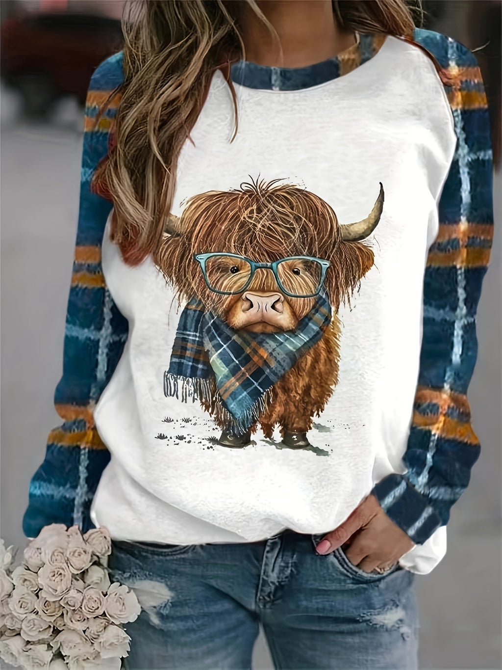 Plus Size Cattle Print Sweatshirt, Casual Long Sleeve Crew Neck Pullover Sweatshirt, Women's Plus Size Clothing