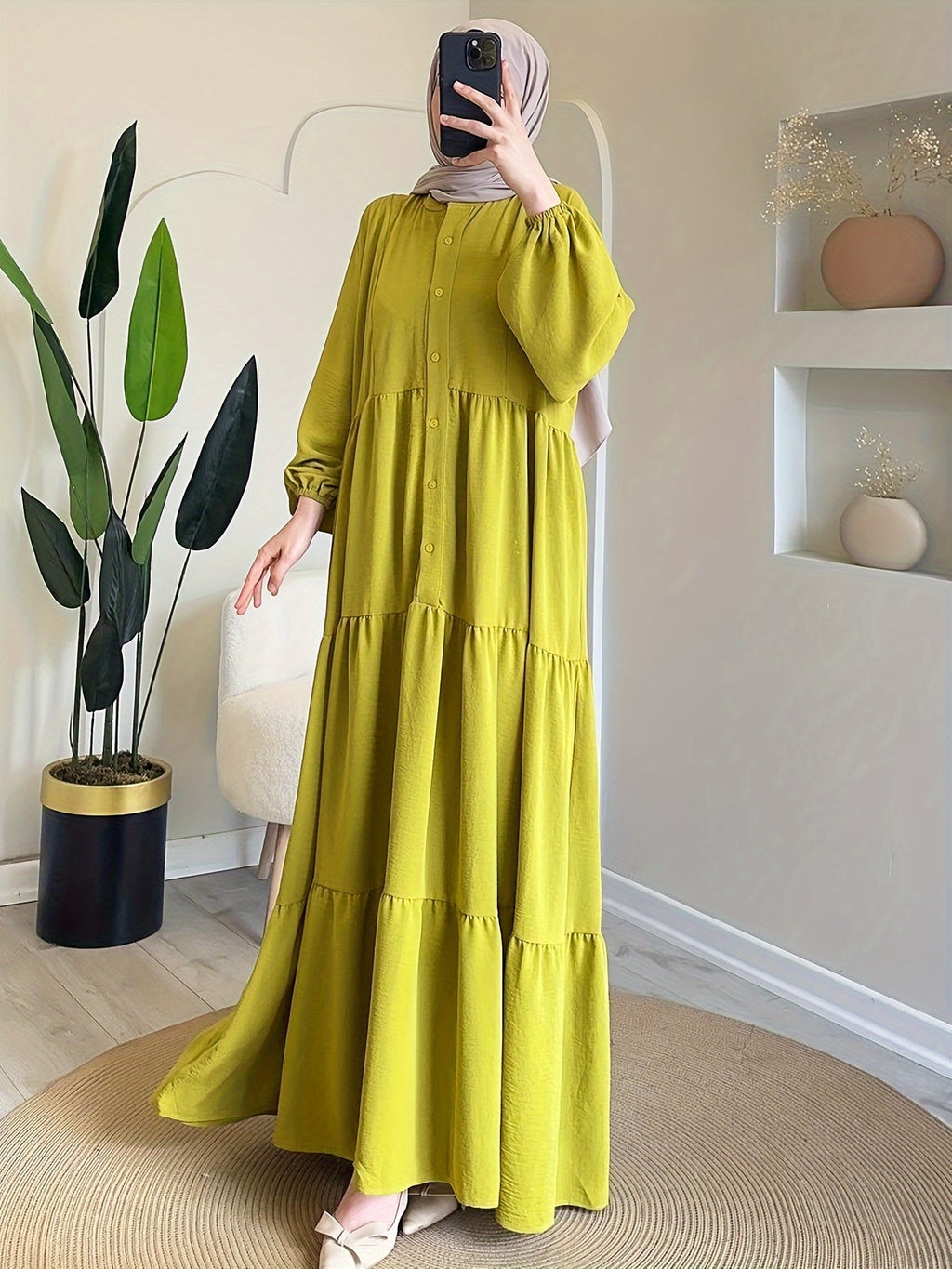 Timeless Appeal, Elegant Solid Color Maxi Dress for Women - Polyester & Spandex Blend, Machine Washable, Belt Detail, Perfect for All Seasons
