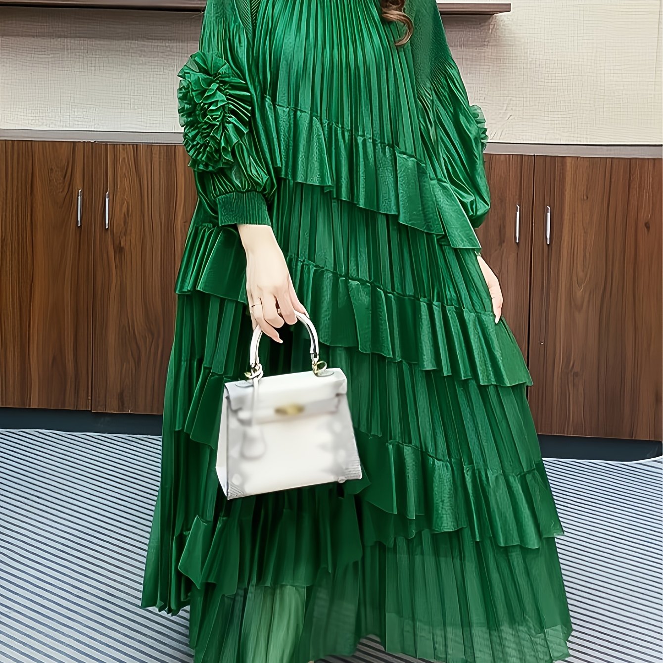 Plus Size - Elegant Green Ruched Maxi Dress with Lantern Sleeves - Chic Layered Design, Round Neck, Perfect for Spring/Fall, Women'S Fashion, Casual Elegant Wear | Lantern Sleeve Dress | Ruched Texture