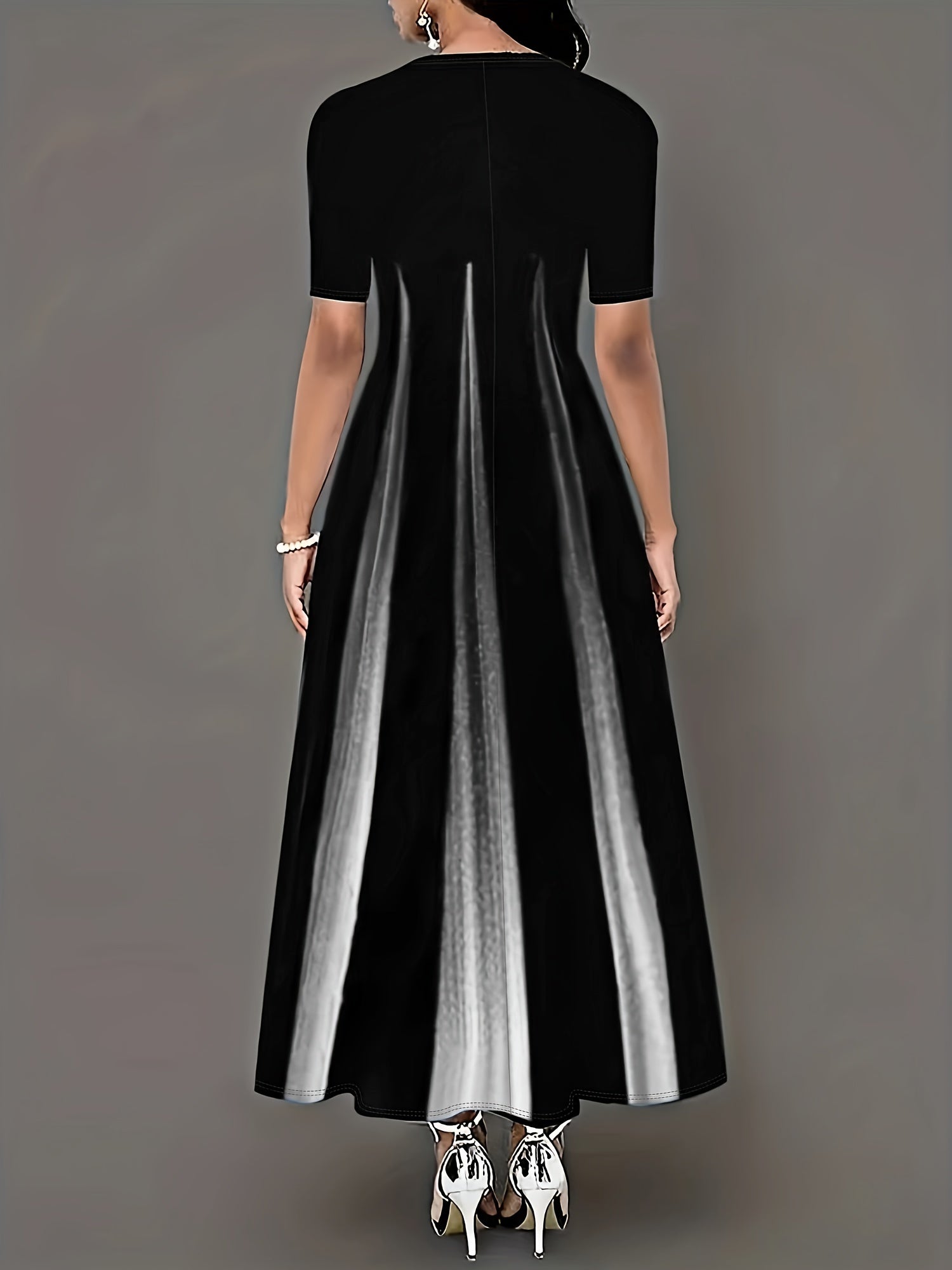 Eye-Catching Graphic Print Vintage Maxi Dress - Timeless Crew Neckline, Short Sleeves - Fashionable Womens Clothing, Flowy Maxi Length, Vintage-Inspired Design